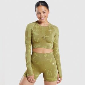Gymshark Adapt Camo Seamless Long Sleeve Crop Top Griffin Green Savannah Size XL